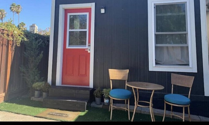 Vallejo Apartment | Adorable Tiny Home In Law Unit
