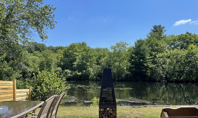Hope House | Adorable, Updated 2 Bedroom Retreat on the River!