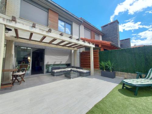 Ciruena Villa | Adosado en Cirueña con Chimenea y barbacoa