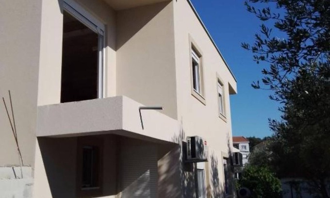 Mrcevac Apartment | Adriatic Haven – Cozy Tivat Apartment with a Terrace - One Bedroom Apartment