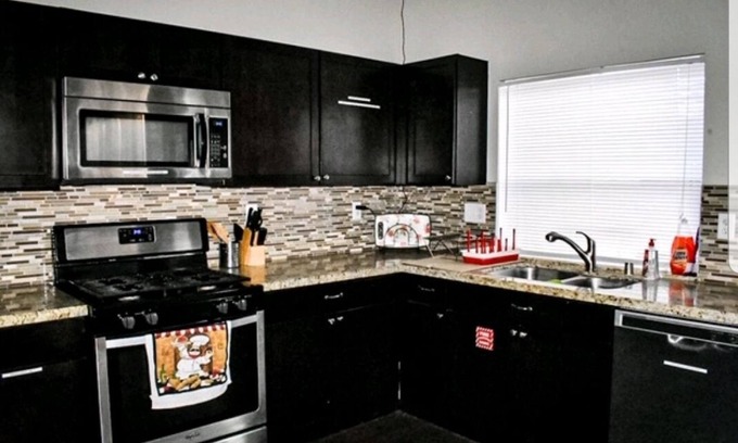 Las Vegas House | Advantage Court