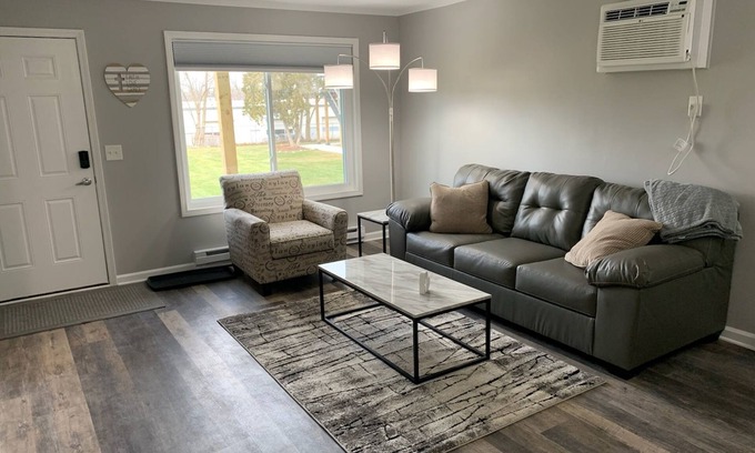 Holly Apartment | Adventure Acres- Suite B7