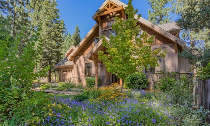 Tahoe Vista House | Adventure Awaits - TLUXP