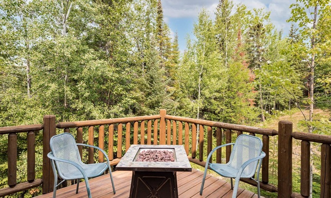 Lutsen House | Adventure Oasis: All-Season Sport Haven, Ski-in/Ski-out