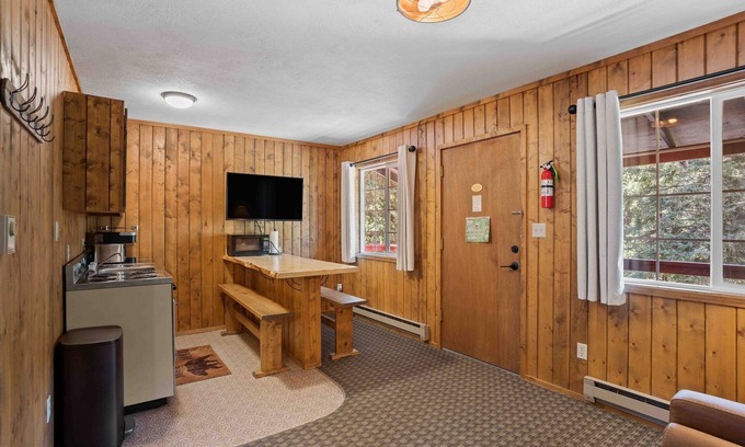 Almont House | Adventure-Packed Getaway: Fish, Raft & Ride ATVs in Rocky Mountain Bliss