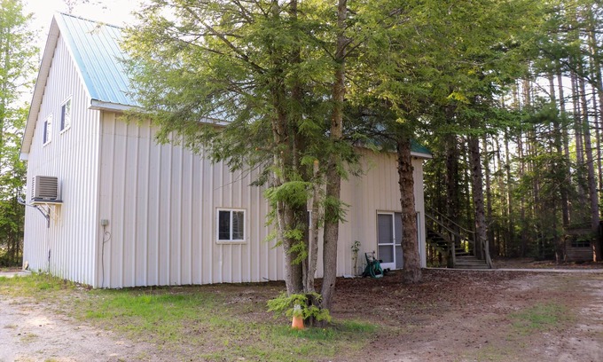 Seney House | Adventure-Ready 4BR Barn Stay—Seney, Upper Peninsula Michigan