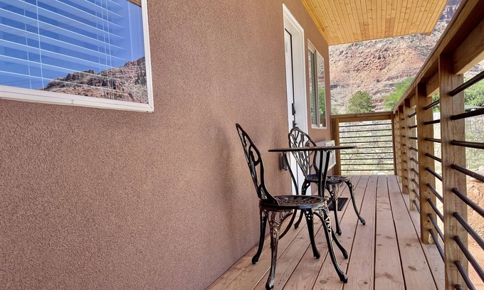 Moab South Valley House | Adventure Ready! Garage Parking Dog-Friendly Near Trails