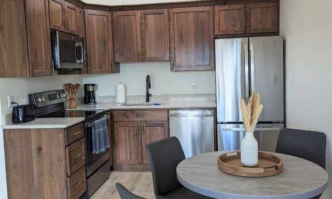 St. George Condo | Adventure Seekers Retreat near Zion NP & many hiking trails