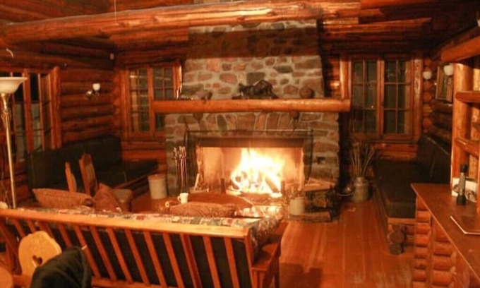 Lac du Bonnet Cabin | Adventurers Waterfront Nature Escape