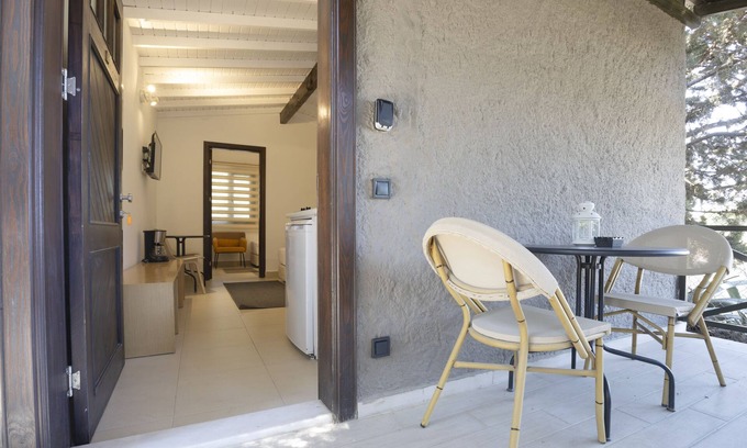 Tokoglu House | AEGEAN Apartments Bungalows - Comfort 2 Bedrooms with Kitchenette