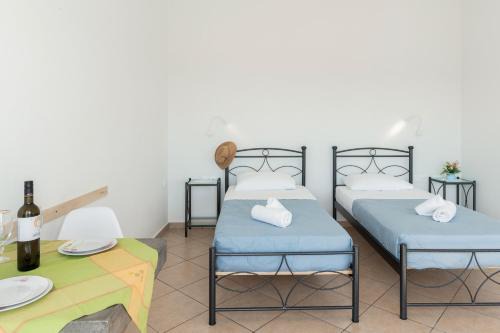 Perivolos House | Aegean Blue Santorini Perivolos 1