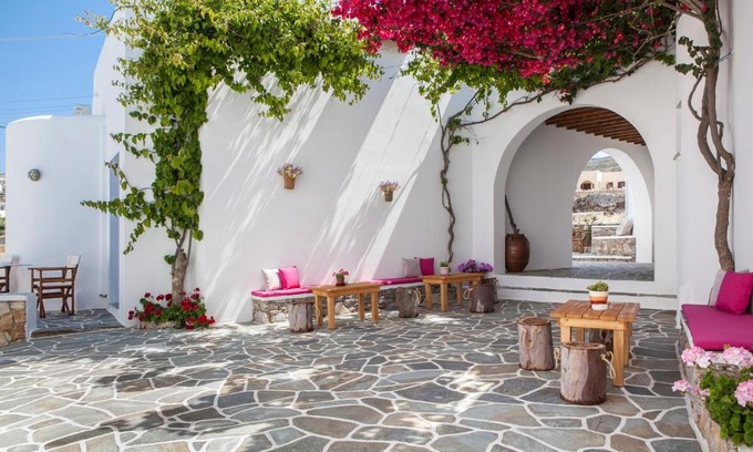 Folegandros Town Hotel | Aegeo Hotel