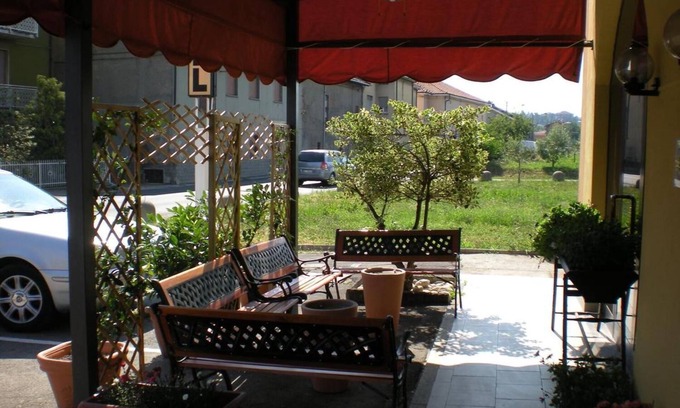 Oleggio Hotel | Aer Hotel Malpensa