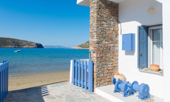 Vathi House | Aerides Boutique Rooms