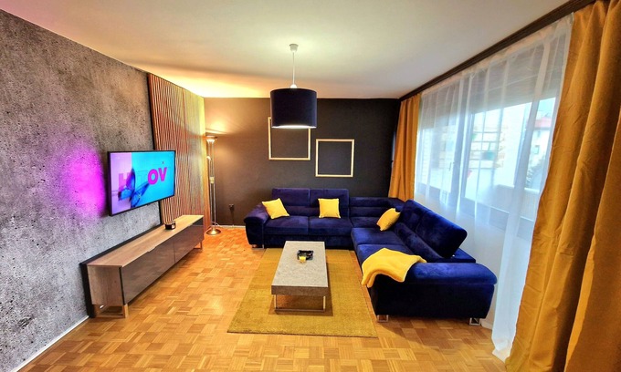 Koprivnica Apartment | Aesthetically decorated large apartment with a large balcony and two bedrooms