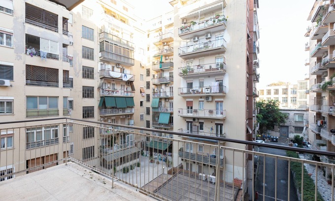 Garbatella House | Affittacamere Alpino 76