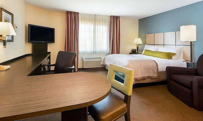 Mount Laurel Hotel | Affordability Meets Comfort! Minutes to Museum of the American Revolution