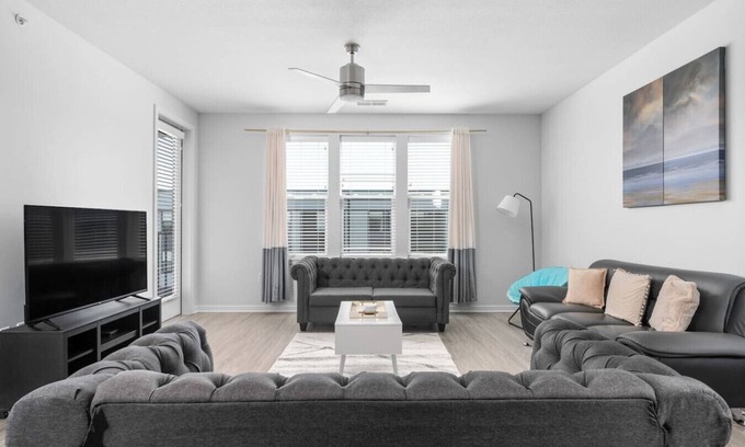 Fishers Apartment | Affordable 2-Bedroom Fishers *Pool View*
