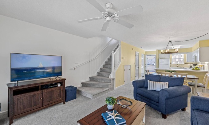 Frankford House | AFFORDABLE & ADORABLE TOWNHOME IN POOL/TENNIS CMMTY, BETHANY MEADOWS, DE