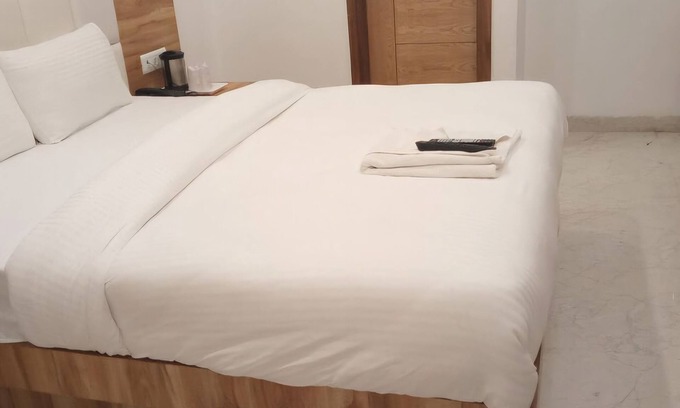 Paharganj Hotel | Affordable comfort with warm hospitality!