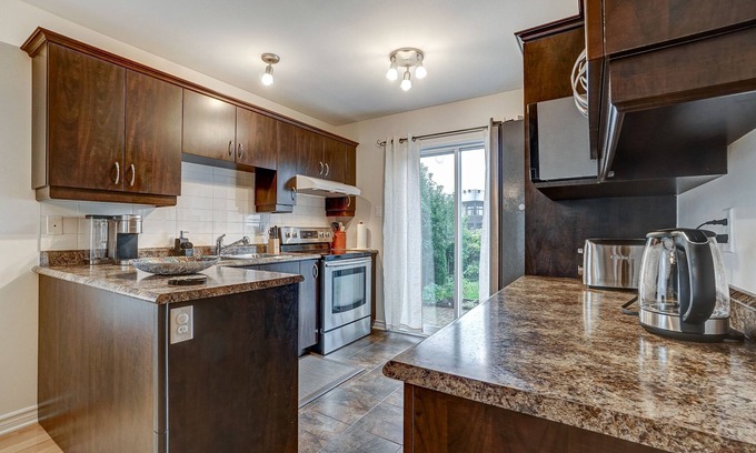 Plateau House | Affordable cozy 3 bedrooms house Gatineau/Ottawa