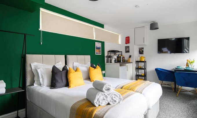 Southgate Apartment | Affordable En-Suite Studio Rooms in London, N14 2A