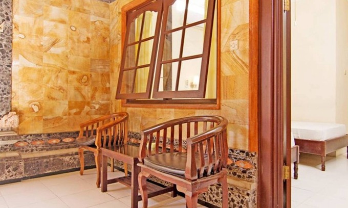 Downtown Kuta House | Affordable Guest House in the Heart of Poppies Lane, Legian (SGRSDH)