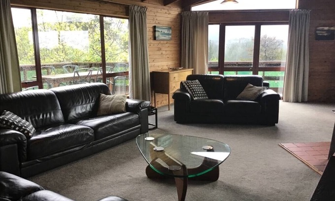 Ngaio Bay House | Affordable Luxury. Something Special 1 bedroom