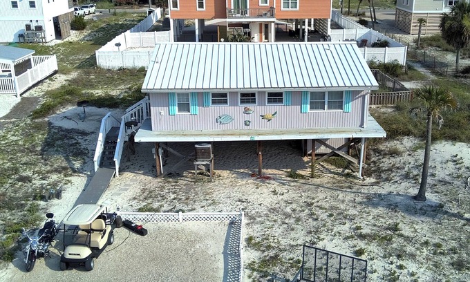 East End House | Affordable 2 bed, 1.5 bath Beach view home. Pet friendly, fenced back yard.