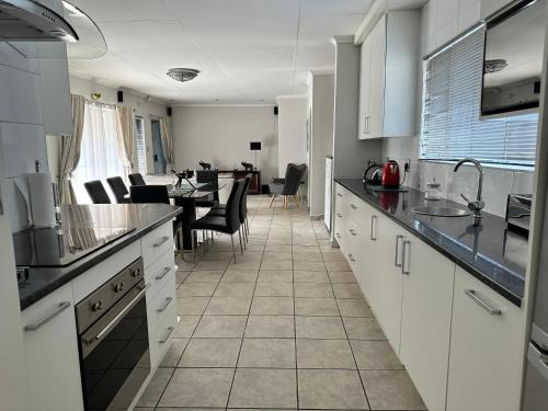 Pomona House | AfriSky guest house