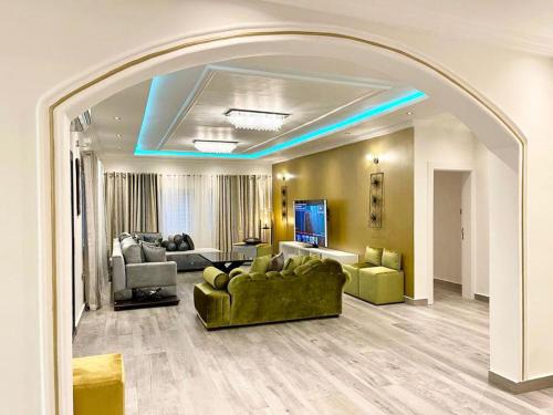 Freetown Apartment | After 5 Apartment 3 2 spacious en-suite bedrooms