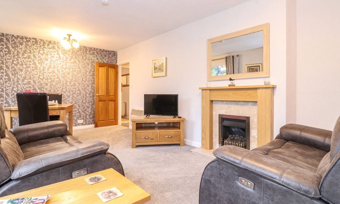 Ambleside Cottage | AFTON, romantic, with pool in Ambleside