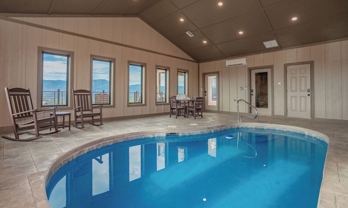 Chalet Village North Cabin | AGatMtnTopSpl: Pool*VIEWS*Theater*Games*HotTub*Wifi*Yard*FirePit*ResortPool