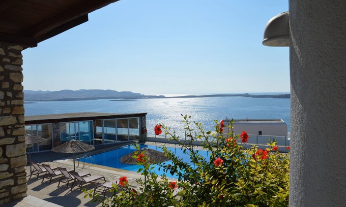 Nea Cryssi Akti House | Agia Irini Sunset Villa, 2 minutes walk from the beach of Agia Eirini
