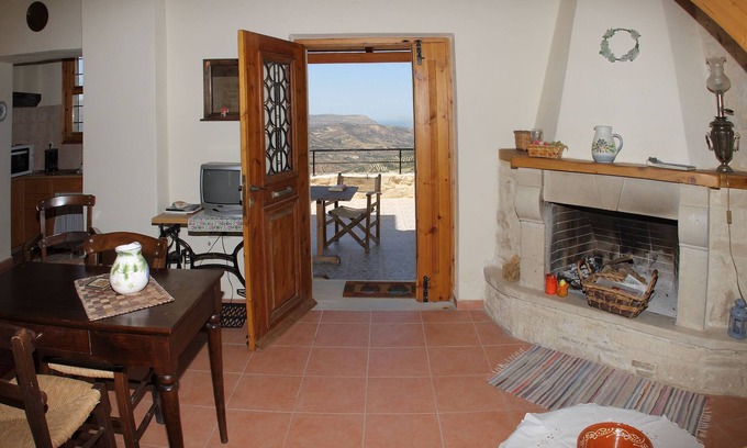 Petrokefalo House | Agioklima traditional Cretan house