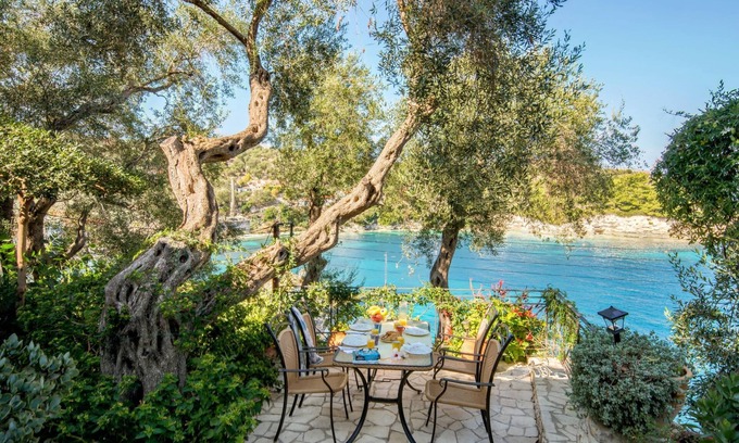 Longos Apartment | Aglaia Villa in Longos