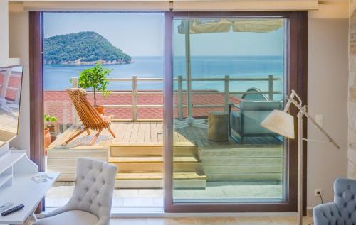 Koinira Apartment | Agorastos Suites