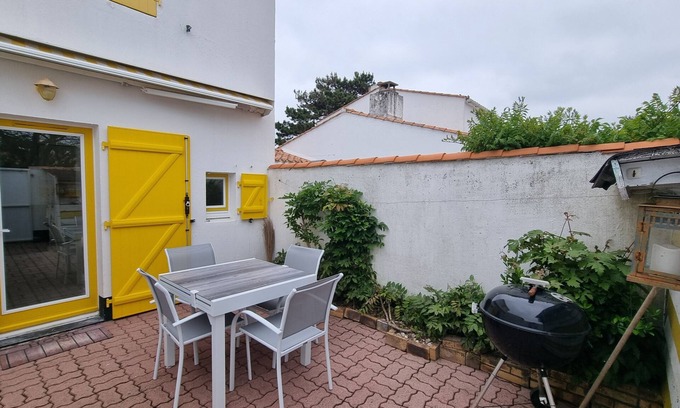Bretignolles-sur-Mer House | Agréable Maison Située à 600 m de la Plage, Dans un Écrin de Verdure