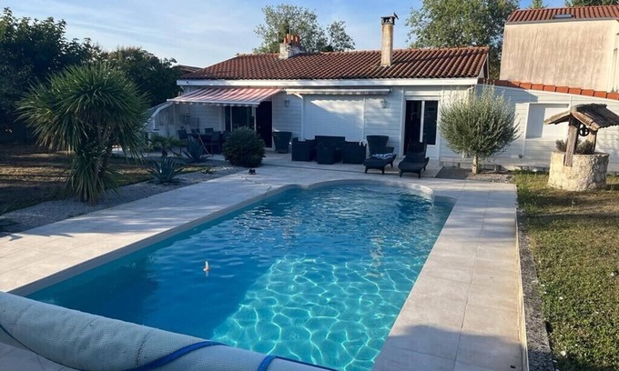 Bourgneuf House | Agréable Maison Familiale Avec Piscine à 15 min de la Rochelle