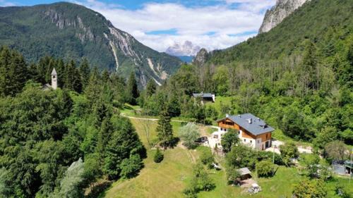 Valle di Cadore House | AGRITURISMO BORGO DAMOS