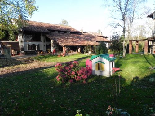 Cerello-Battuello House | Agriturismo Cascina Poscallone