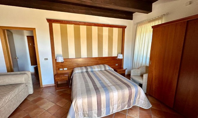 Oriolo House | Agriturismo Cervinace