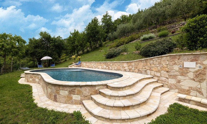 Furlo House | Agriturismo Furlo with Saltwater Pool