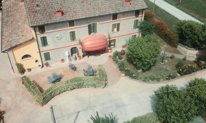 Gattatico Bed & Breakfast | Agriturismo La Brezza