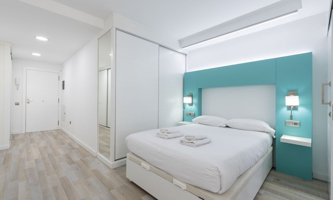 Playa del Aguila Apartment | Aguila Beach 9