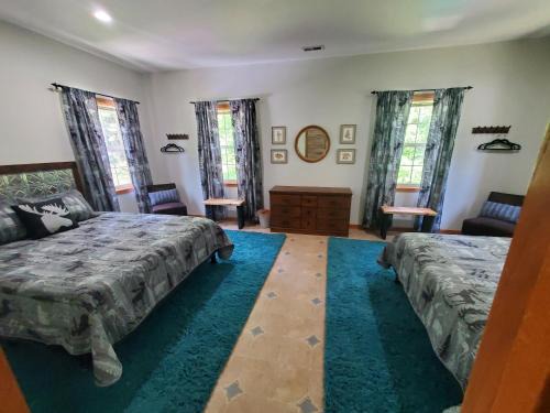 St. Maries Apartment | Ahrs Creek Retreat In the Timber