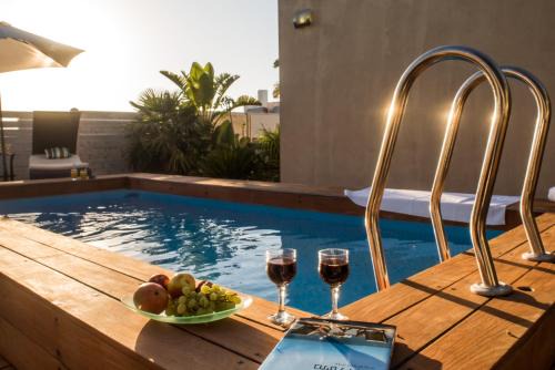 Kfar Vradim Cabin | Ahuzat Van Gogh