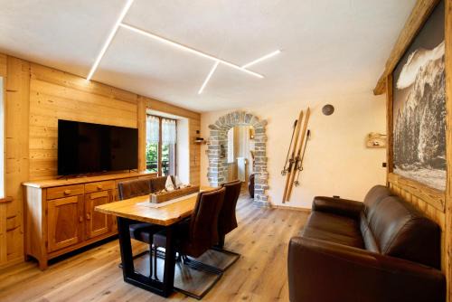 Courmayeur Apartment | Aiguille Noire La Maison de Courma