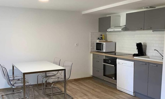 Aiguillon House | Aiguillon pleasant townhouse 1 to 6 pers.