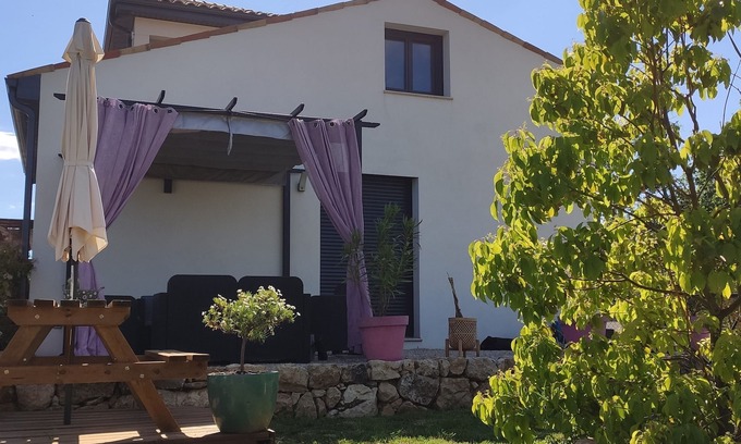 Saint-Cezaire-sur-Siagne House | AIR-CONDITIONED SELF-CONTAINED APARTMENT WITH PRIVATE GARDEN, RELAXATION AREA AND JACUZZI.